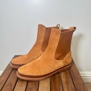 Vince Cecyl Chelsea Boots Tan Suede Leather Women’s 6.5